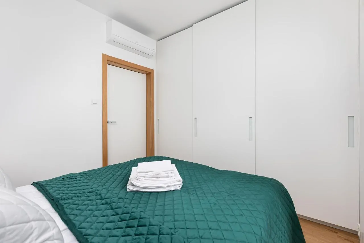Ecru Luxurious Apartment In Port Praski With Balcony Wwa35 Βαρσοβία